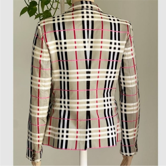 🥳TODAY!!!! BURBERRY LONDON Authentic Muti colored plaid print blazer…Size six!!! - Picture 3 of 9